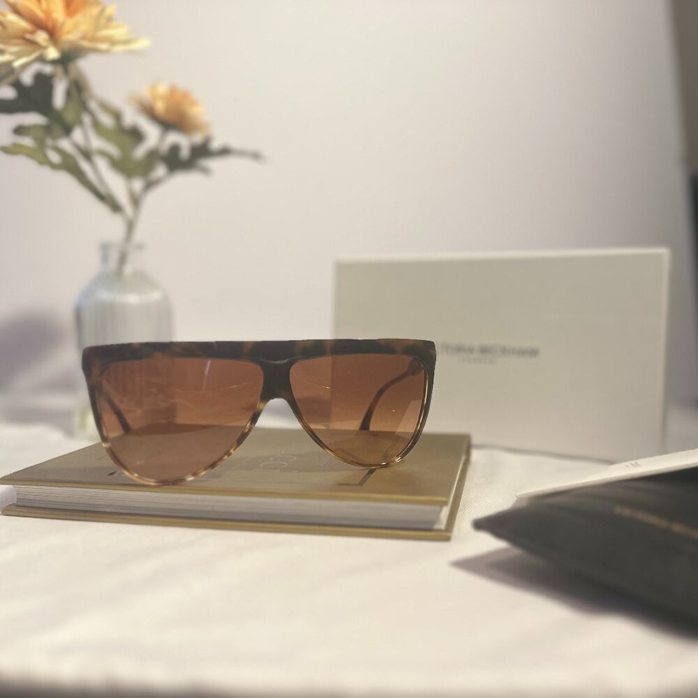 Victoria Beckham Sunglasses Shield Style Oversized